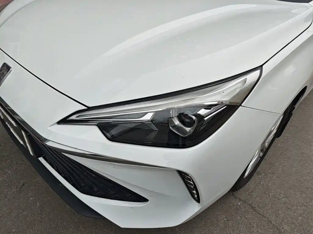 Roewe i5 — миниатюра 24