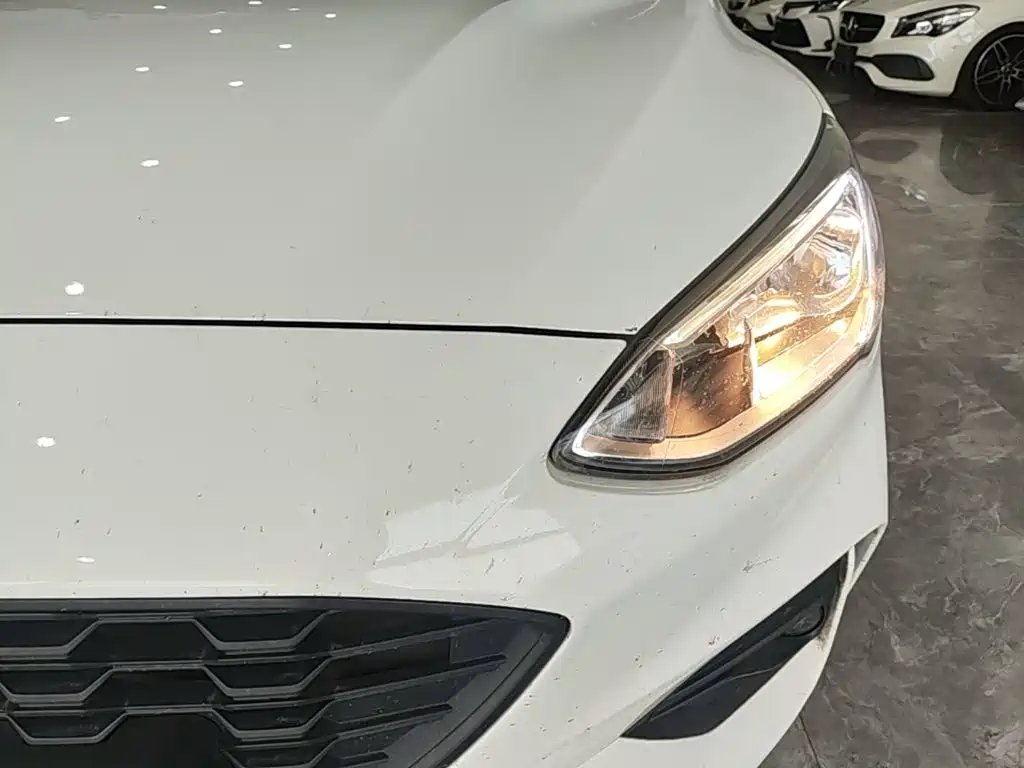 Ford Focus — миниатюра 24