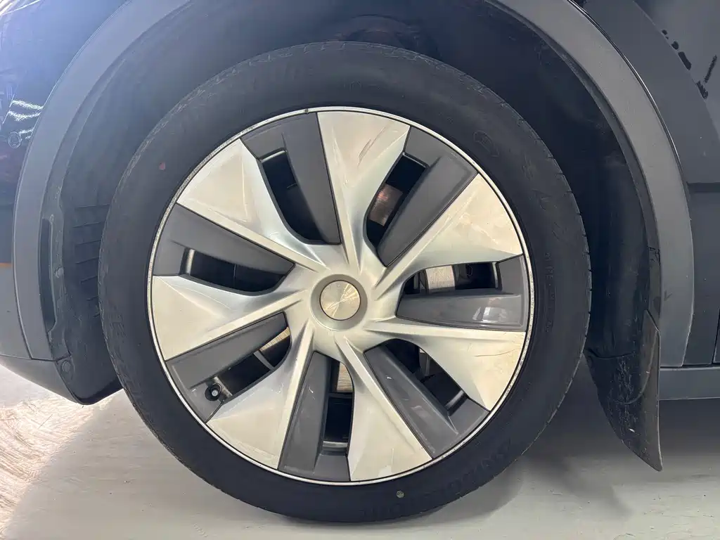 Tesla Model Y — фотографии объявления, Фото 17