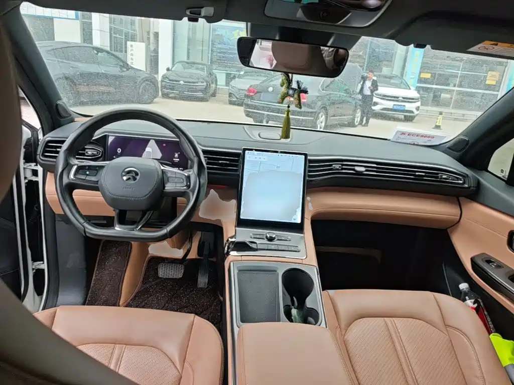 NIO ES6 — миниатюра 10