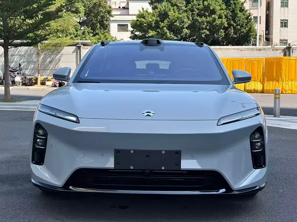 NIO ET5T — миниатюра 2