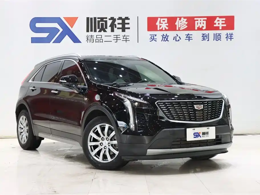 CADILLAC XT4