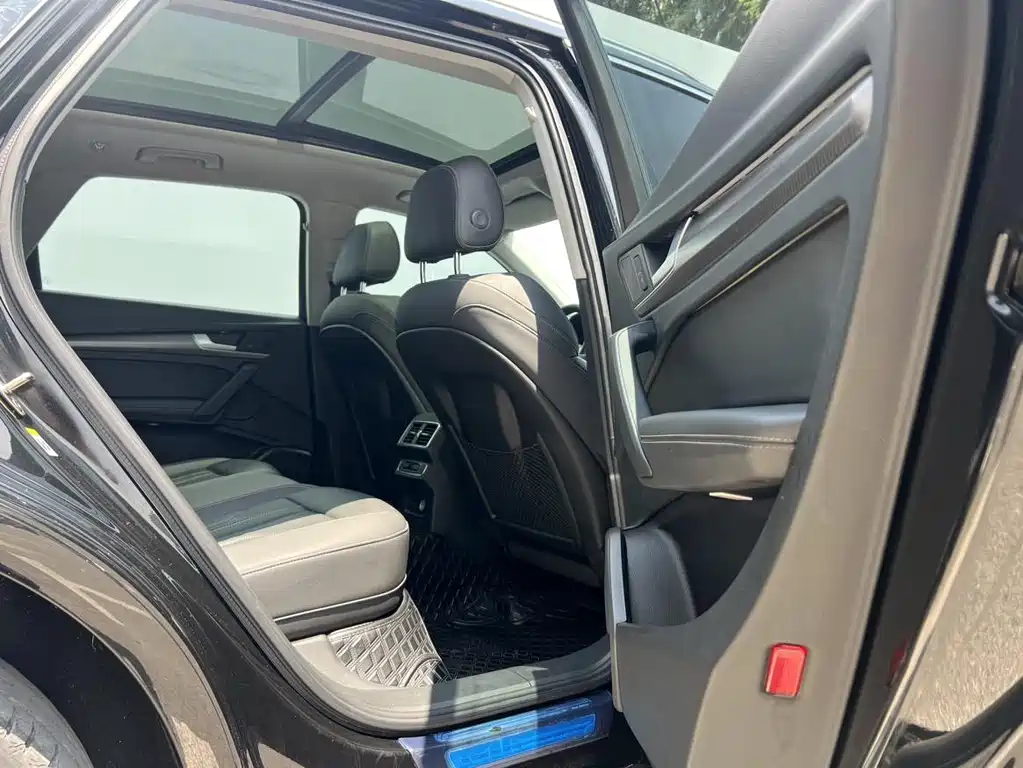 Audi Q5L — миниатюра 9