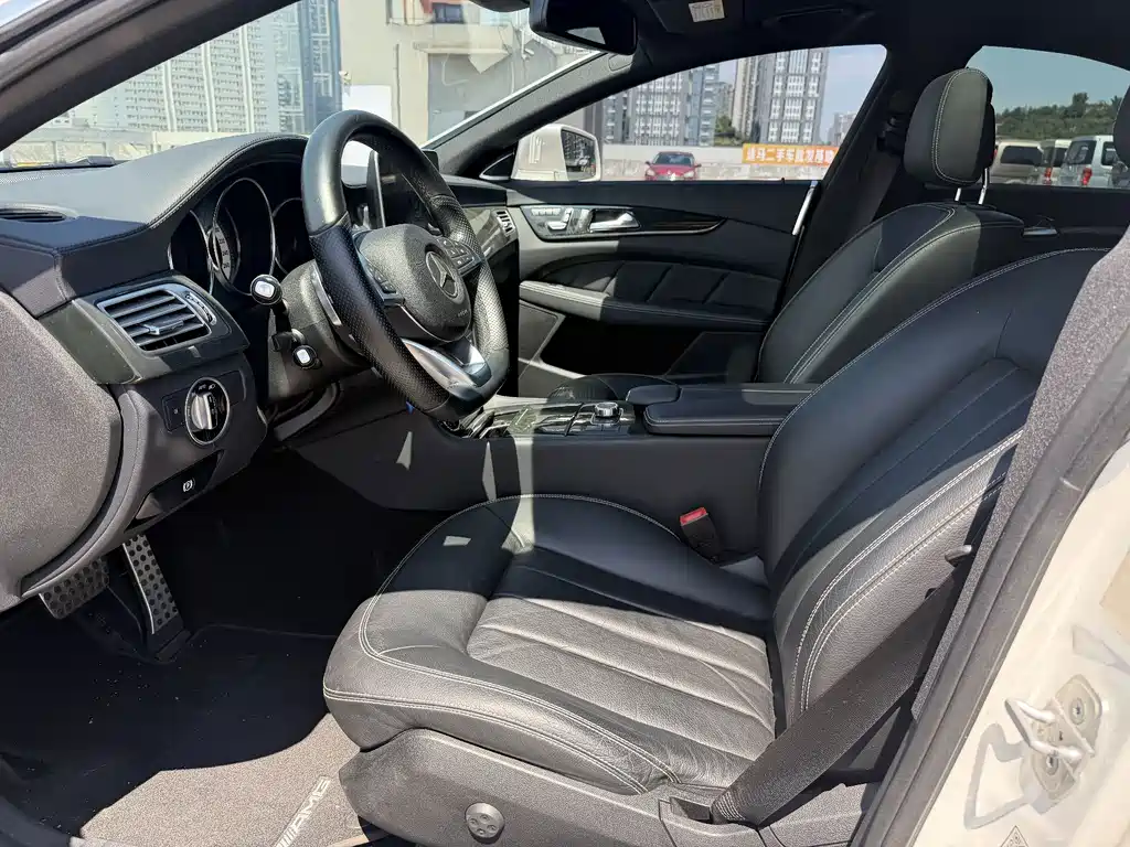 Mercedes-Benz CLS — миниатюра 4