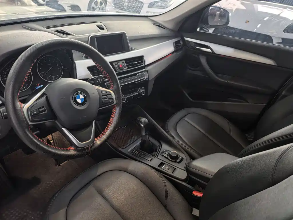BMW X1 2016 sDrive18Li Premium