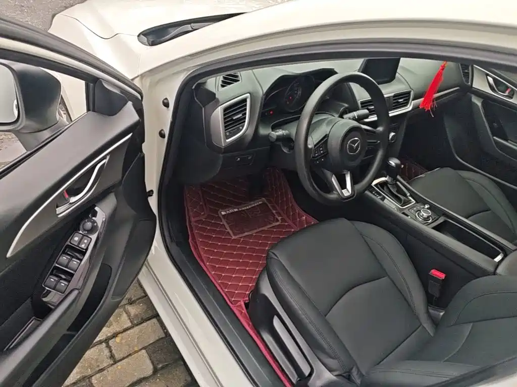Mazda 3 Axela — миниатюра 16