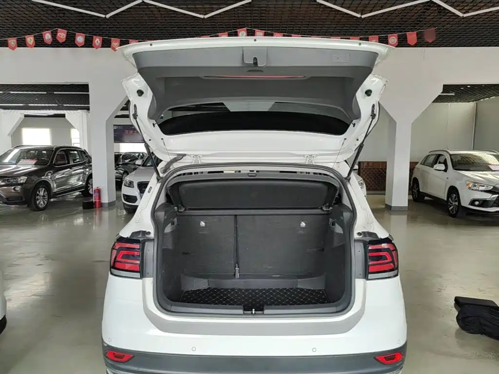 Volkswagen T-Cross — миниатюра 19