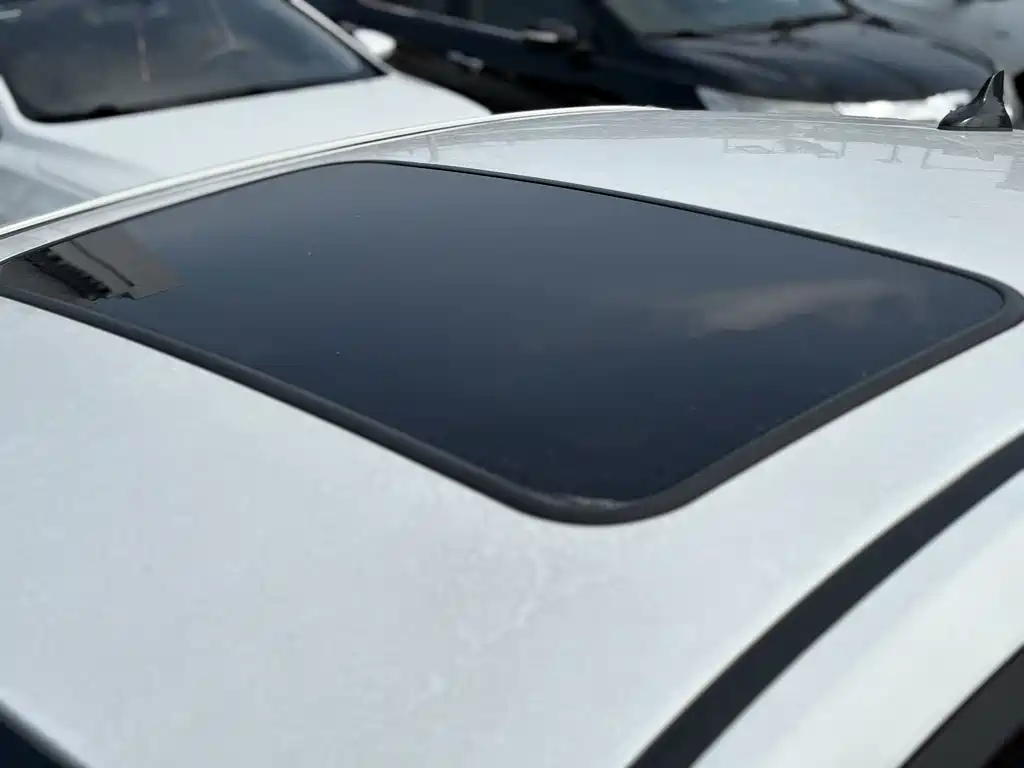 Changan Eado DT — миниатюра 7