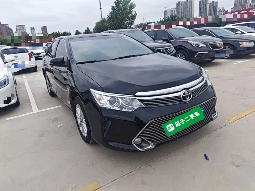 Toyota Camry — миниатюра 4