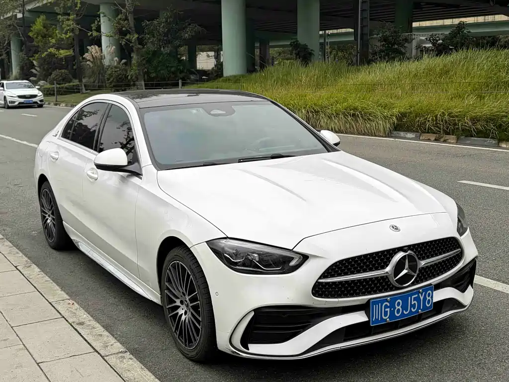 Mercedes-Benz C-Class — миниатюра 3