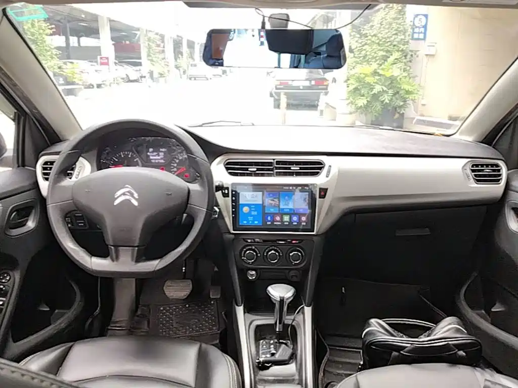 Citroen Elysee — миниатюра 10