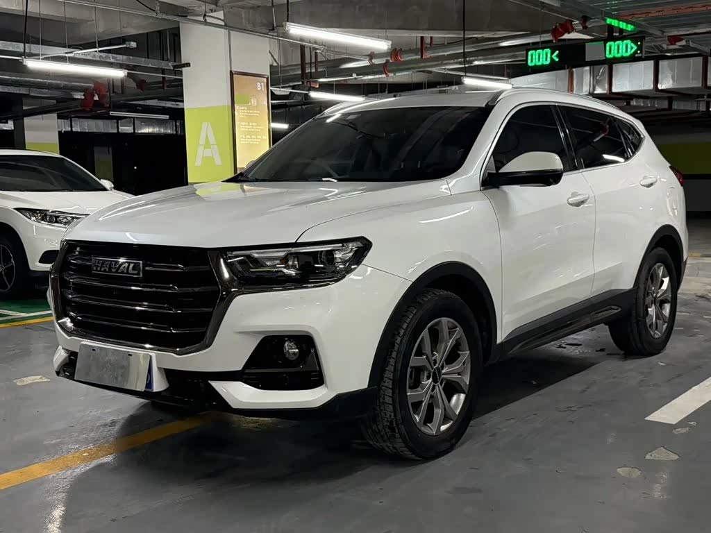 Toyota Levin 1.5 л 2022 г. Белый, пробег 46000 км