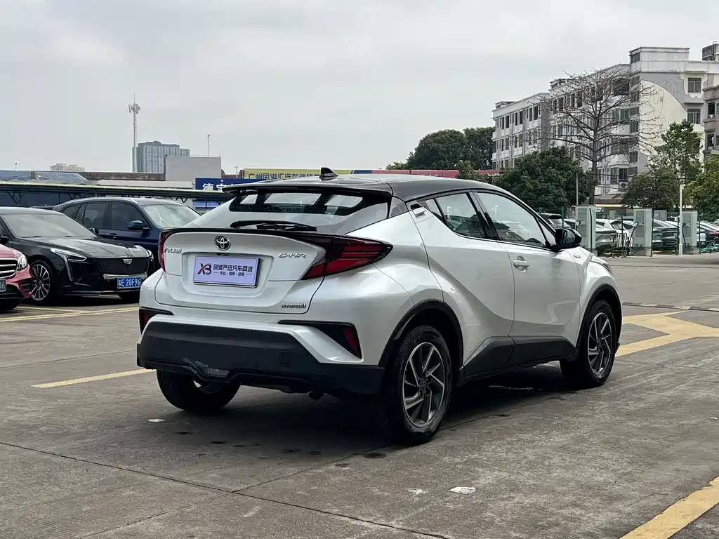 TOYOTA C HR
