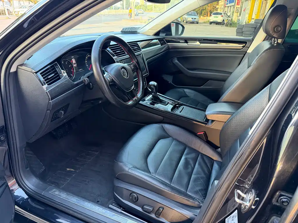 Volkswagen Phideon — миниатюра 4