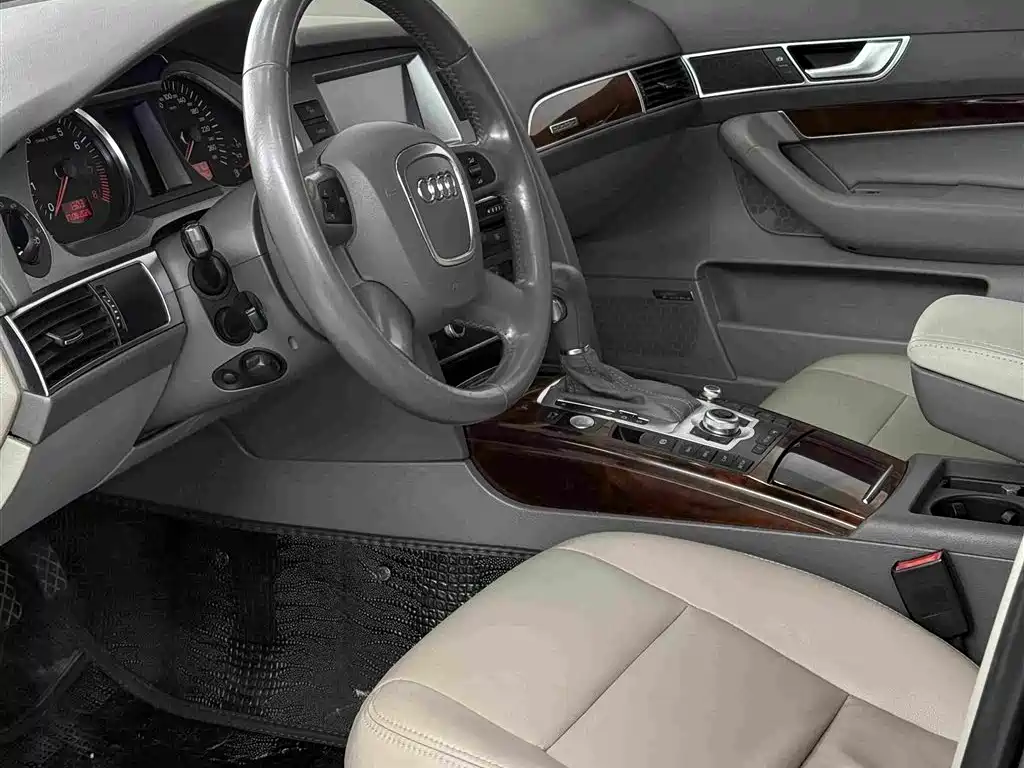 Audi A6L — миниатюра 4