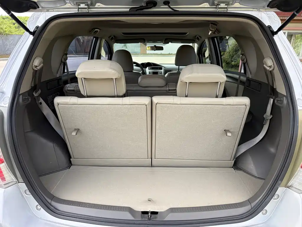 Toyota Verso — миниатюра 15