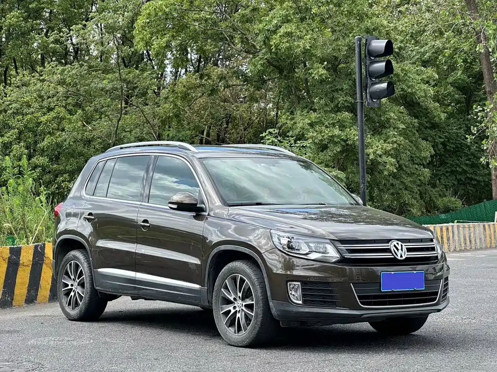 Volkswagen Tiguan — миниатюра 4