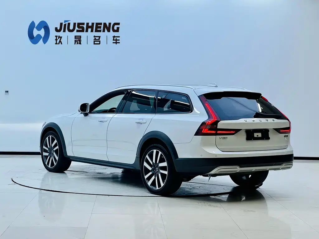 Volvo V90 2022 Cross Country B5 AWD