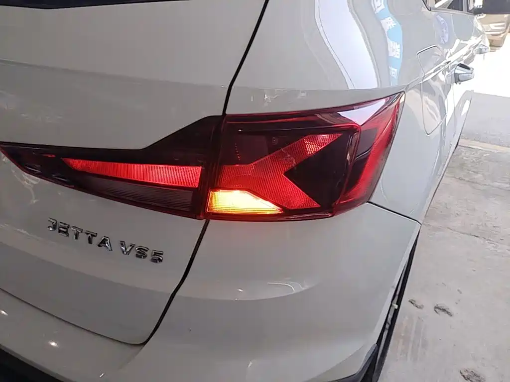 Jetta VS5 — миниатюра 8