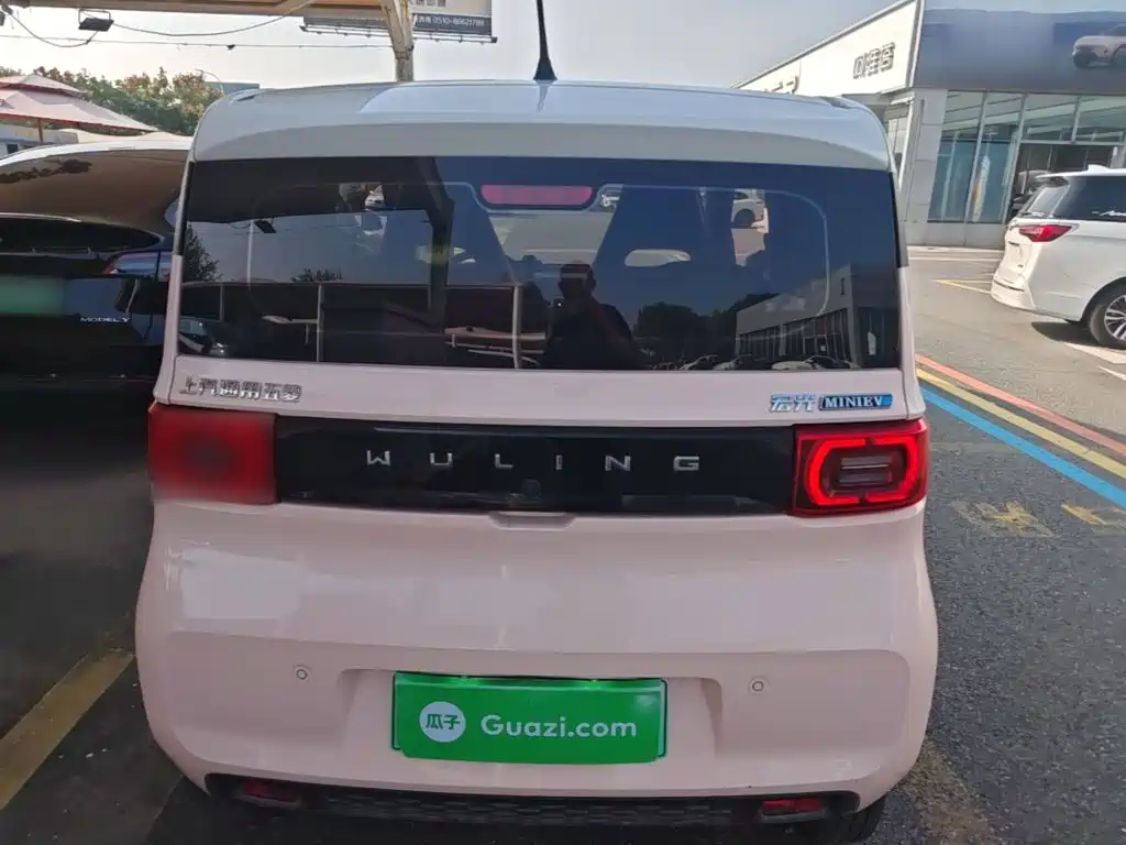 Wuling MINIEV — миниатюра 6