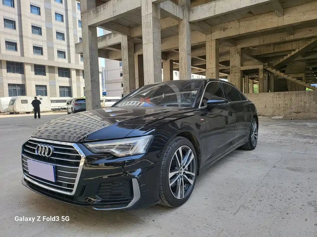 Audi A6L 2022