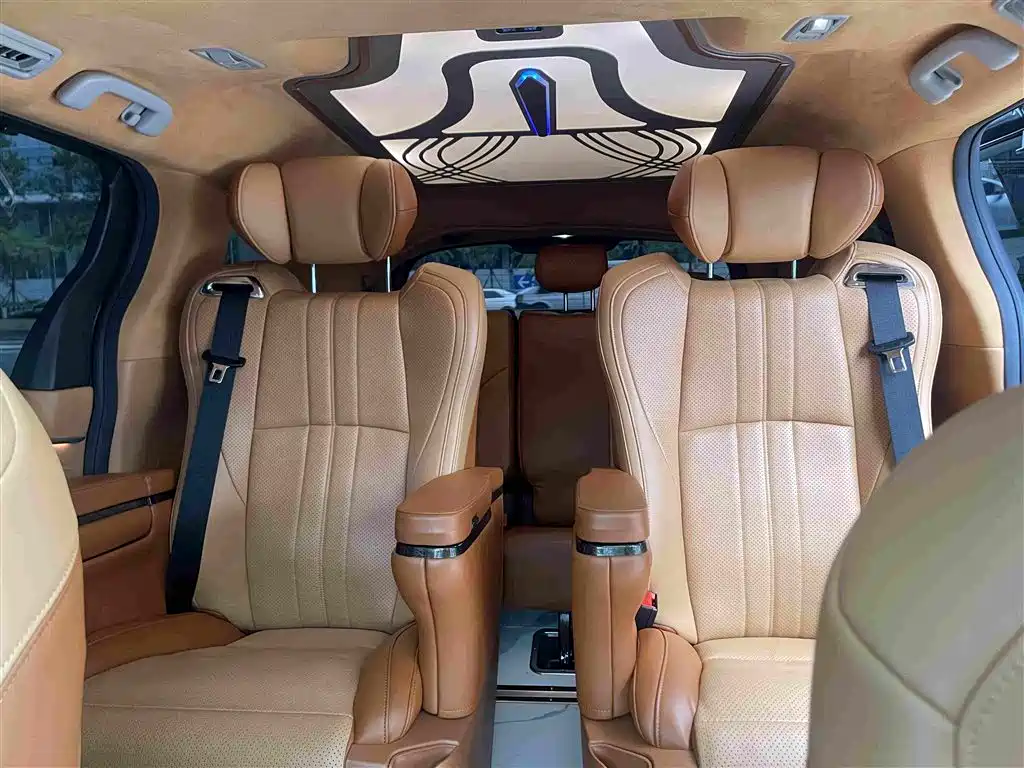 Toyota Sienna — миниатюра 14