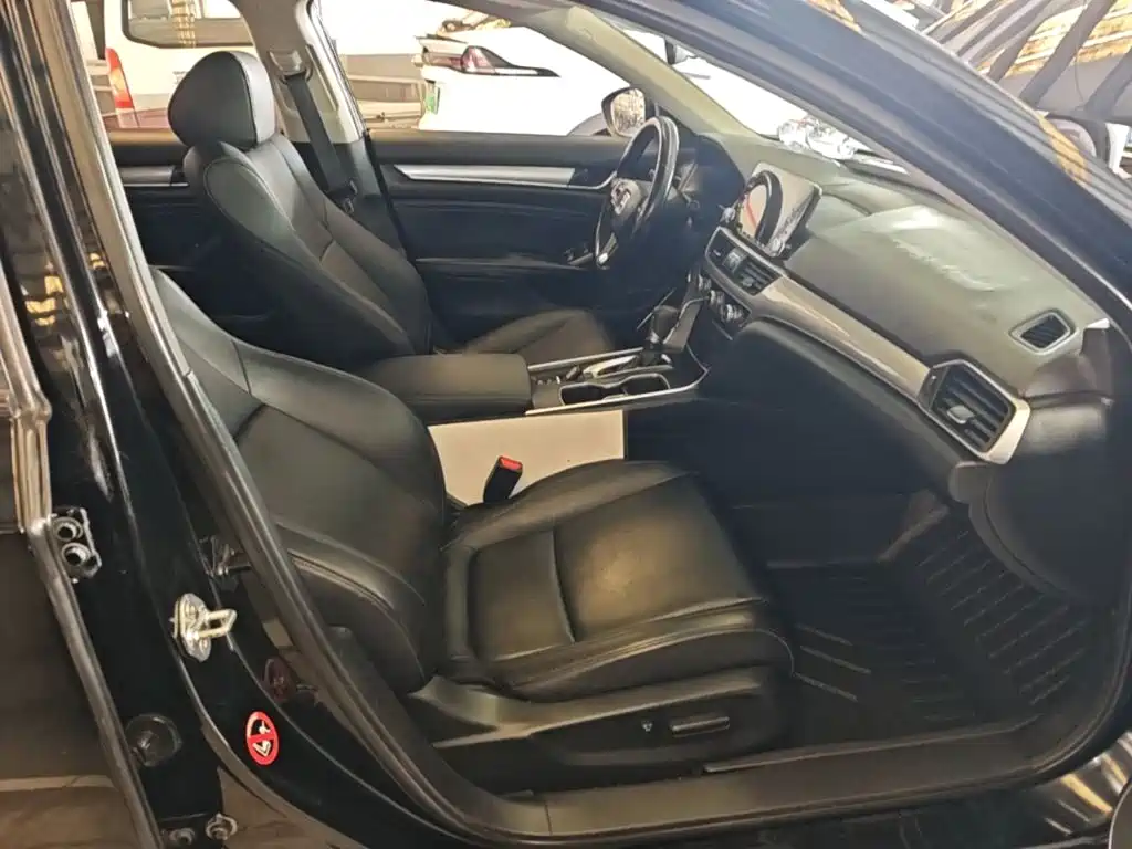 Honda Accord — миниатюра 25