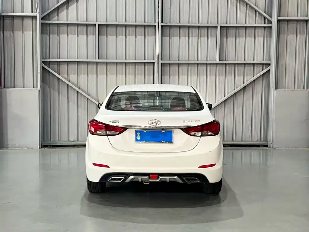 Hyundai Elantra Langdong — миниатюра 8