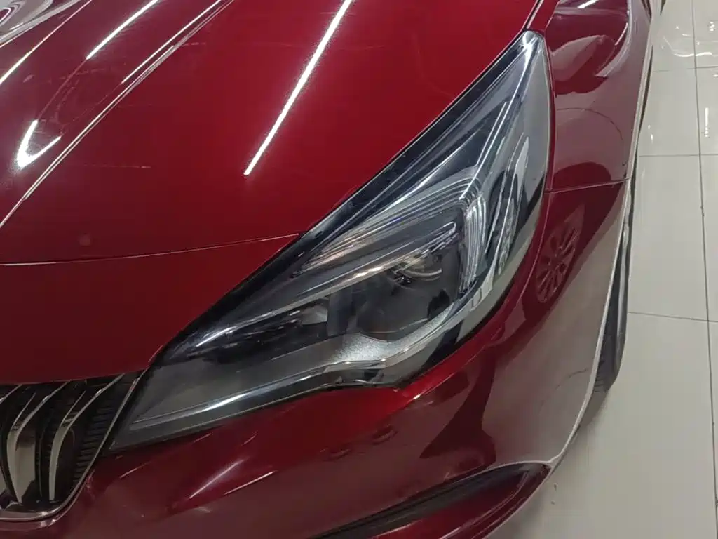 Buick Verano — миниатюра 24