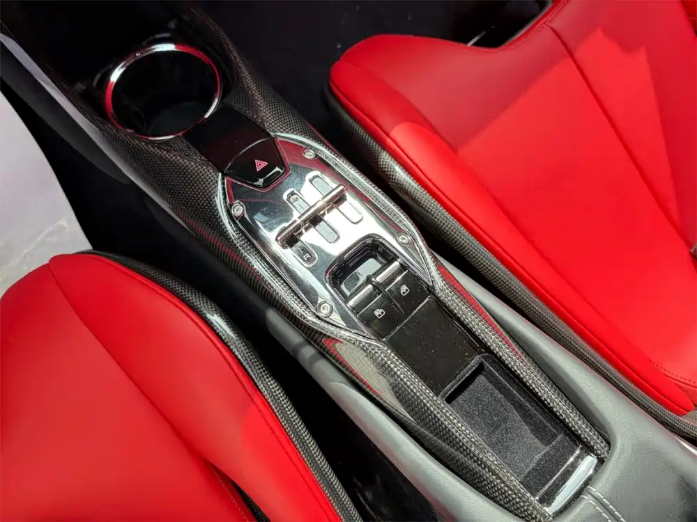 Ferrari 296 — миниатюра 8