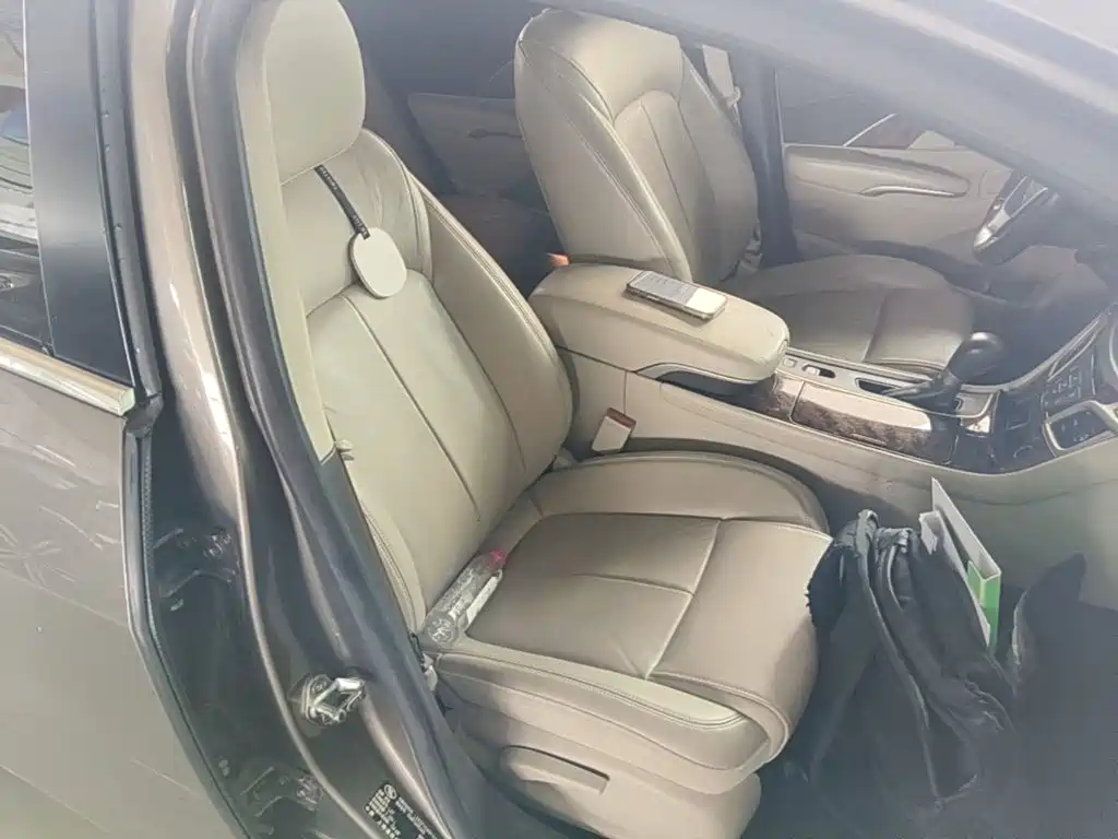Buick LaCrosse — миниатюра 25