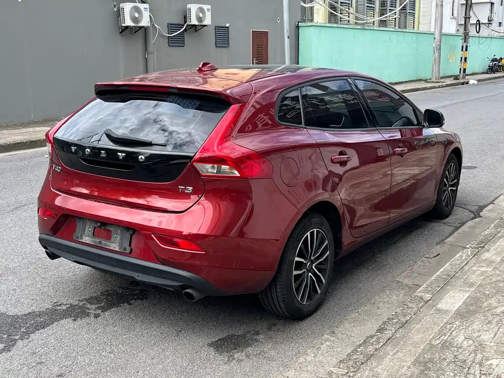 Volvo V40 — миниатюра 4