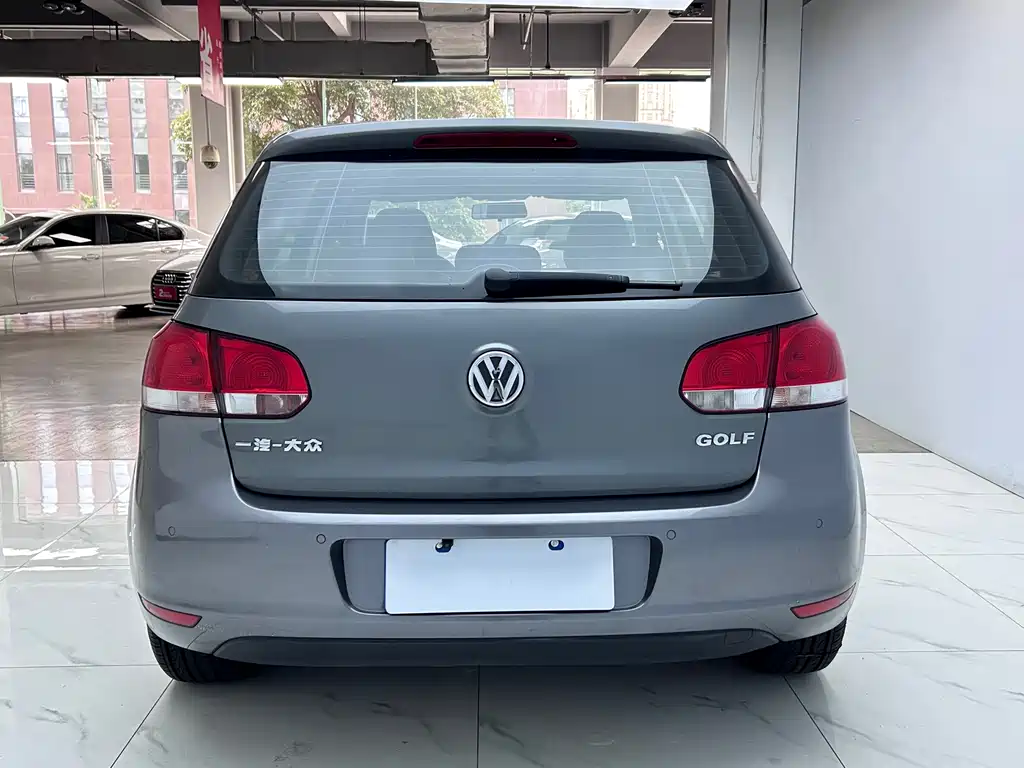 Volkswagen Golf — миниатюра 6