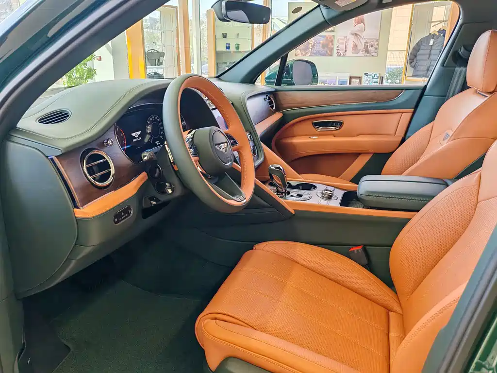 Bentley Bentayga 2024 4.0T V8