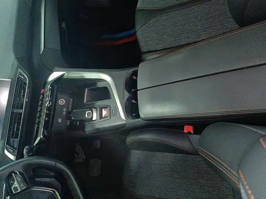 Peugeot 5008 — миниатюра 15