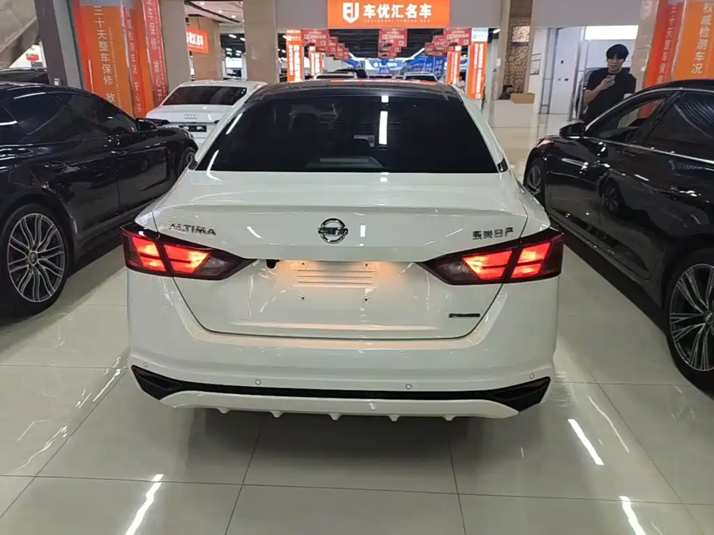 Nissan Teana — миниатюра 6