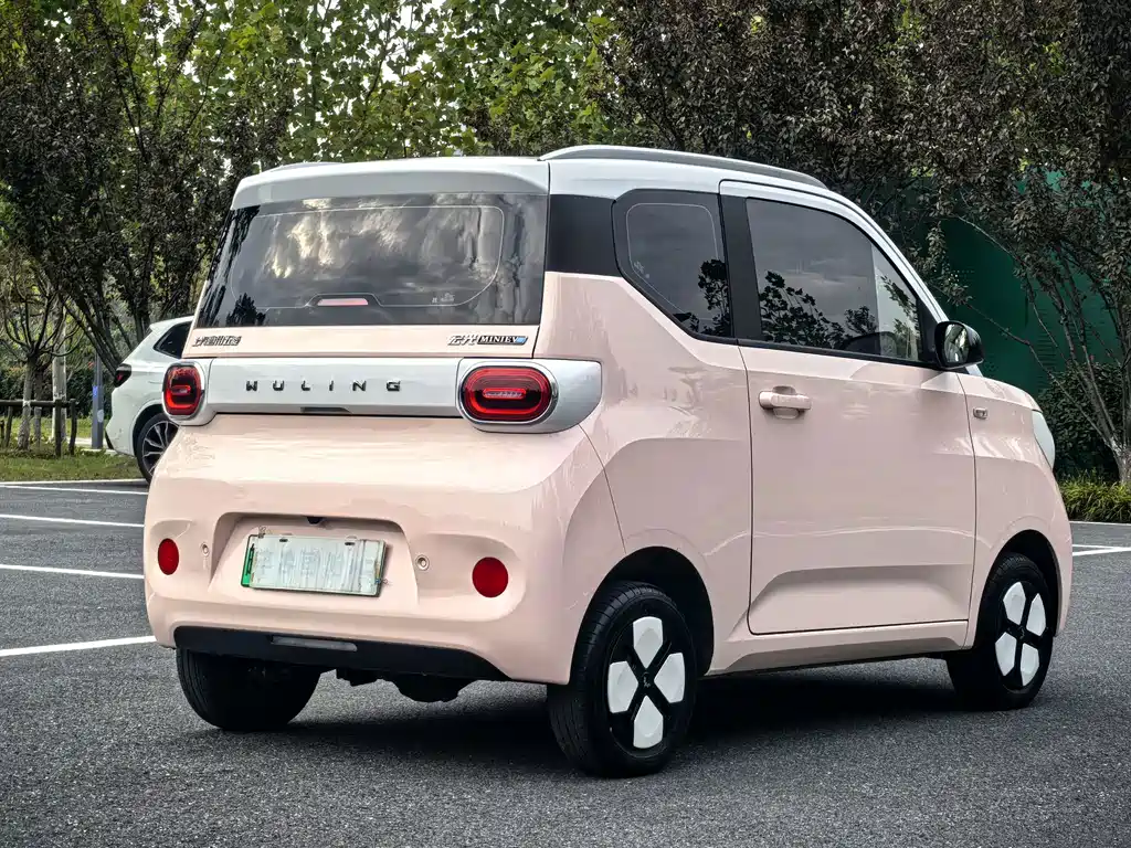 Wuling MINIEV — миниатюра 15