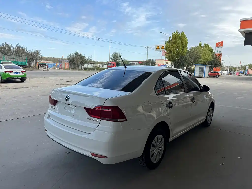 Volkswagen Santana — миниатюра 16
