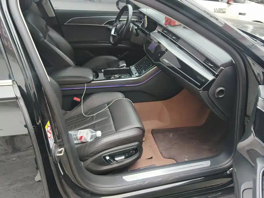 Audi A8 — миниатюра 8