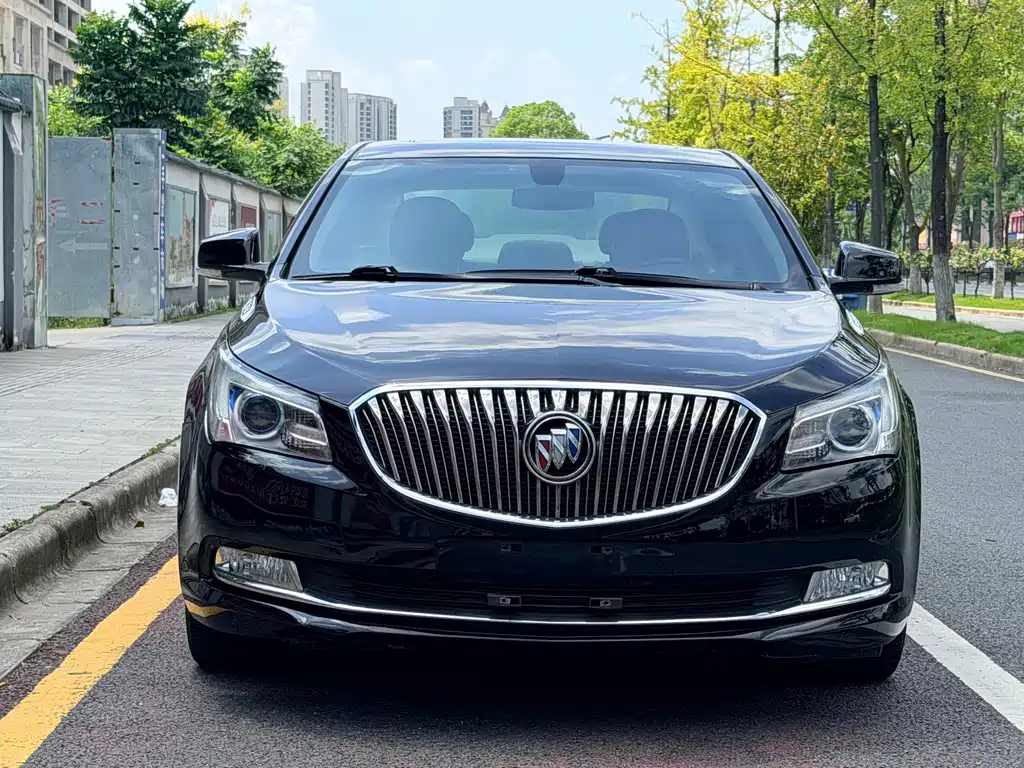 Buick LaCrosse — миниатюра 2