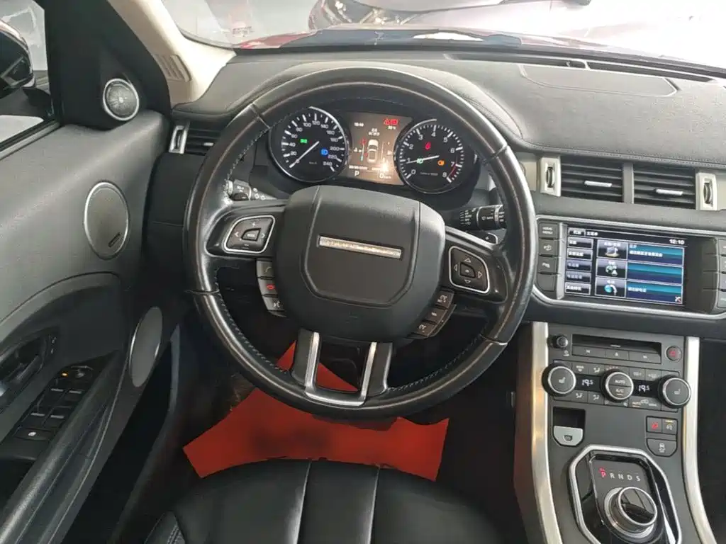 Land Rover Evoque (Import) — миниатюра 11