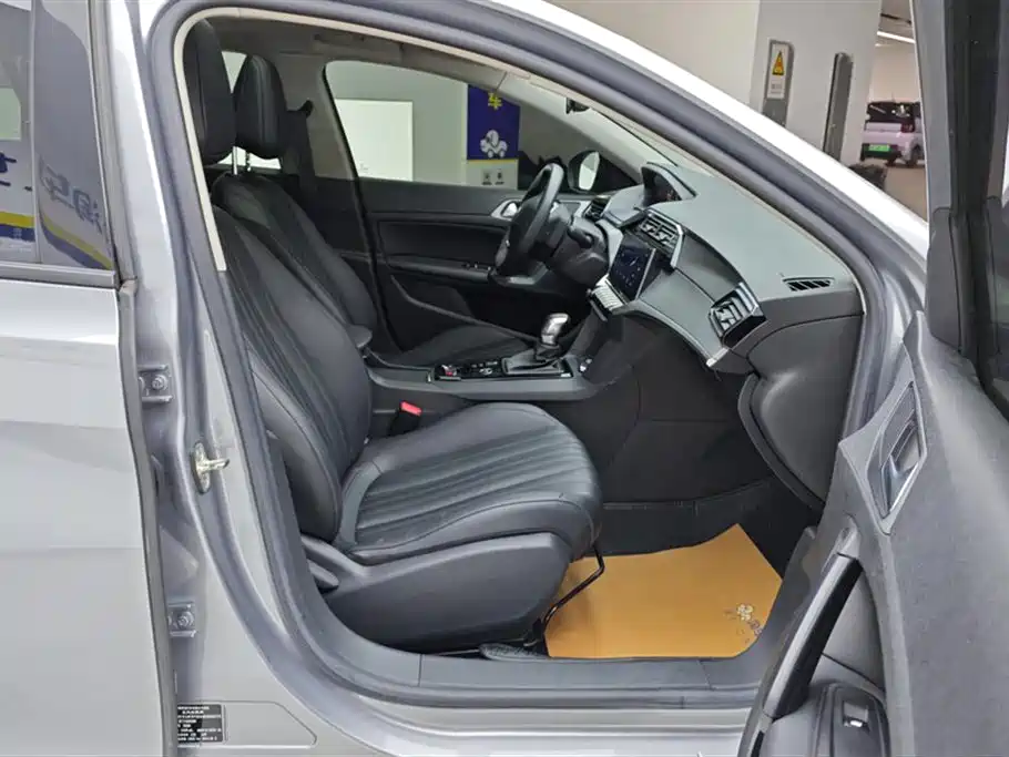 Peugeot 408 2022 1.6T
