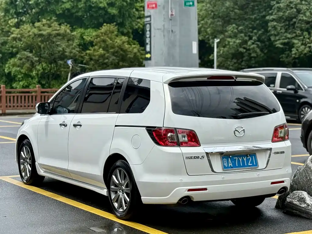 Mazda 8 — миниатюра 10