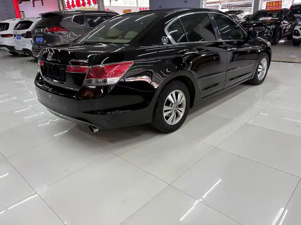 Honda Accord — миниатюра 6