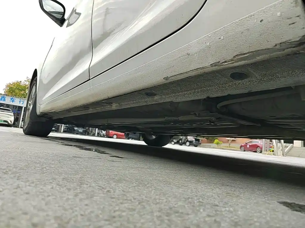 Hyundai Elantra Langdong — миниатюра 22