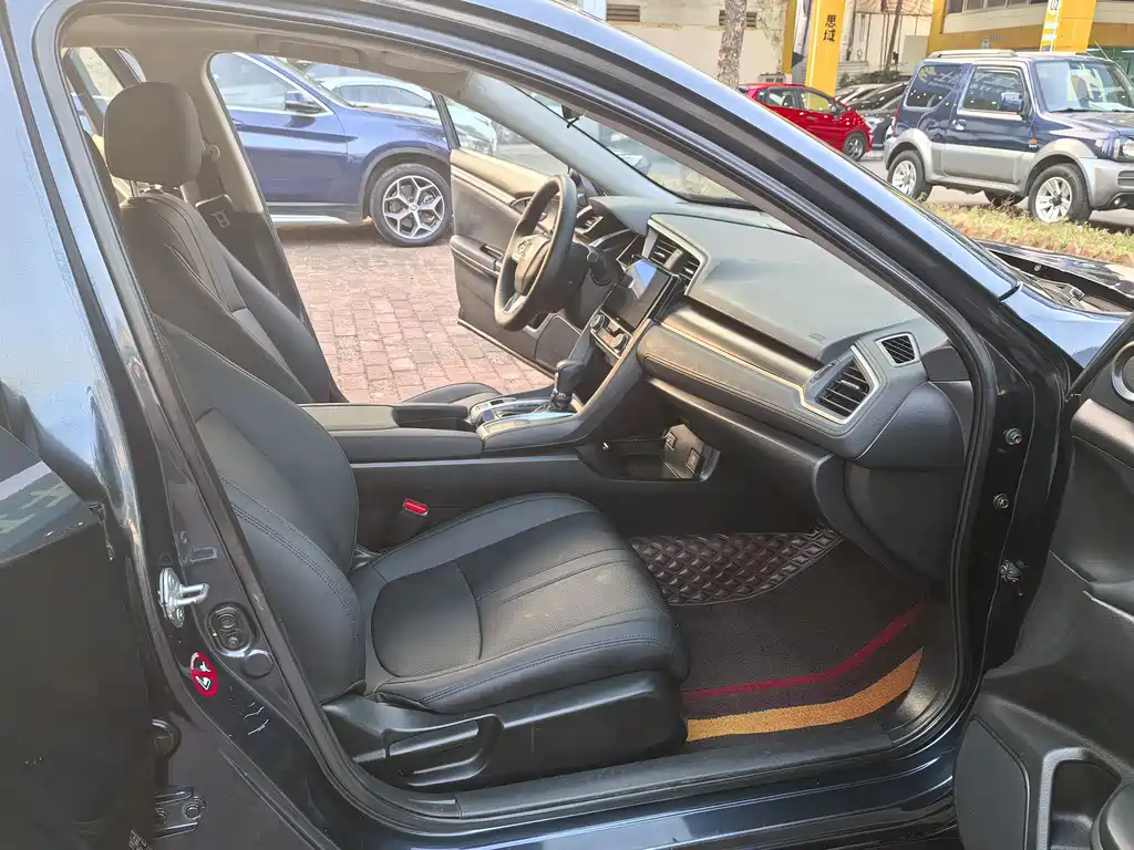 Honda Civic — миниатюра 12