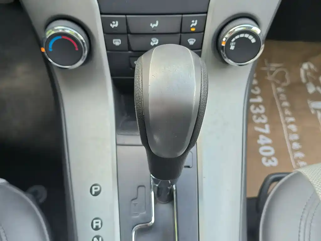 Chevrolet Cruze 2012 1.6L SE AT