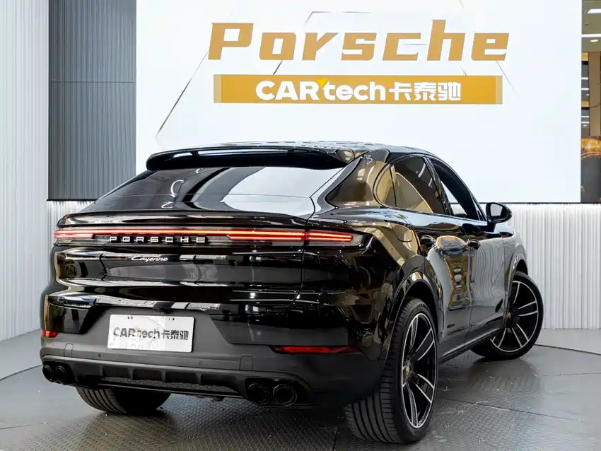 Porsche Cayenne — миниатюра 7