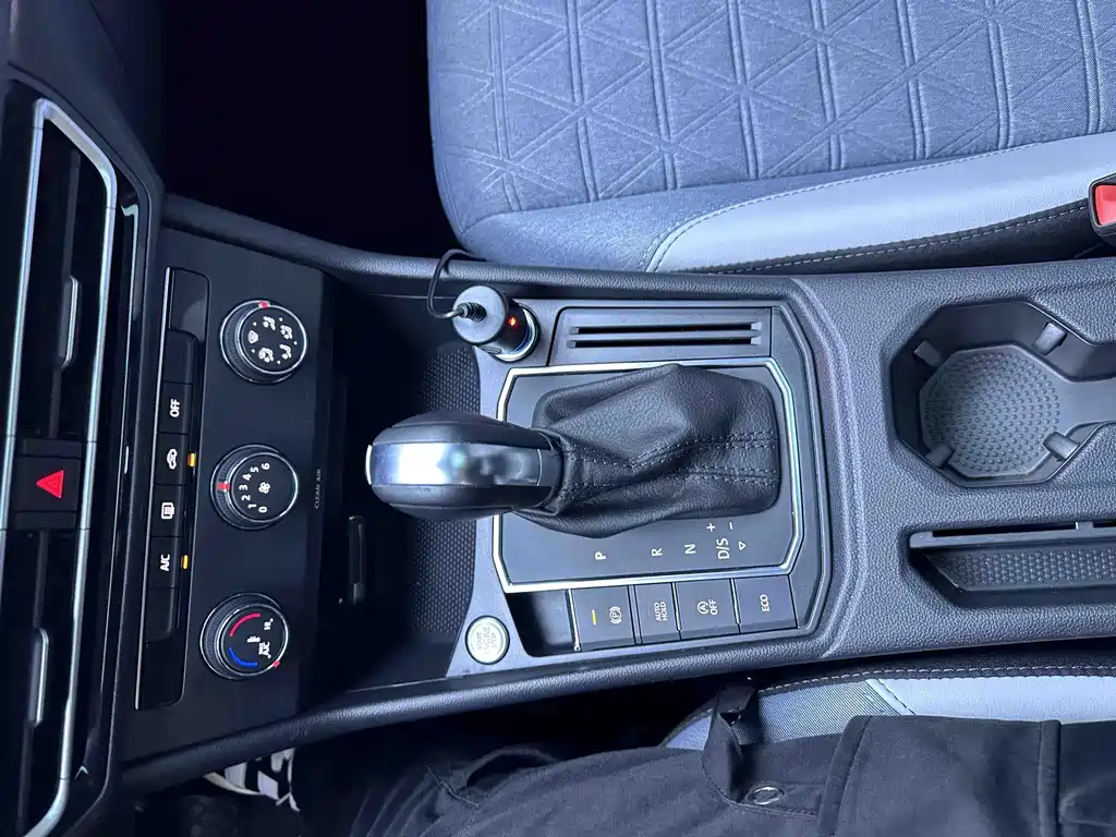 Volkswagen Lavida — миниатюра 13