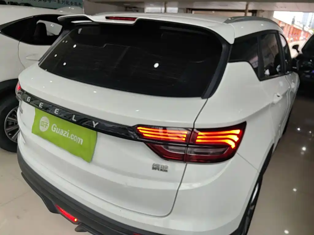 Geely Binyue — миниатюра 6